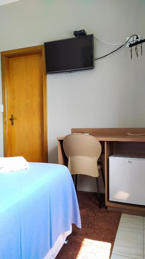 Pouso Oliveira Suites São João Batista do Glória Buitenkant foto