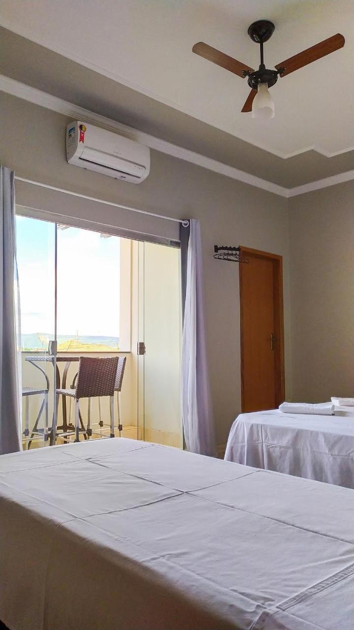 Pouso Oliveira Suites São João Batista do Glória Buitenkant foto